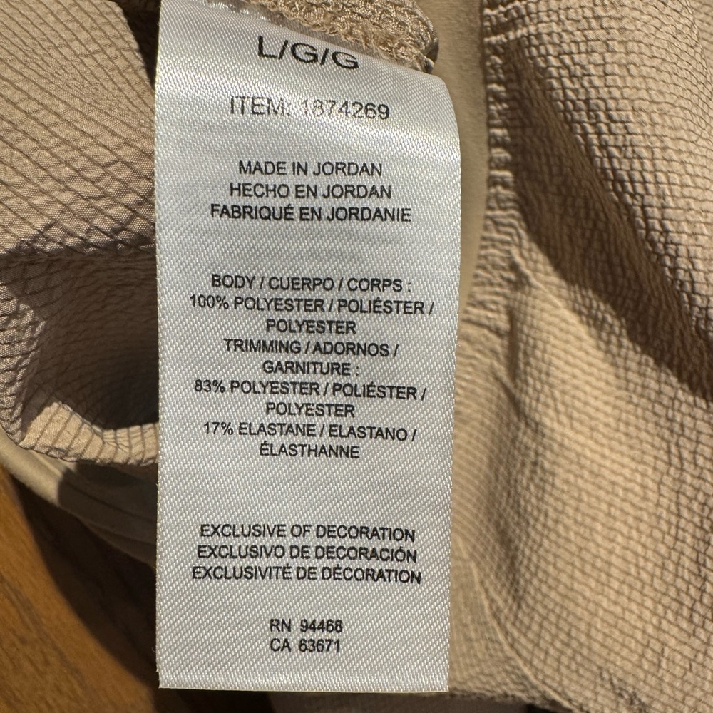 Sage Collective Women's Capri Zip Cargo Pockets Pants in tan. Size Large - Picture 7 of 11